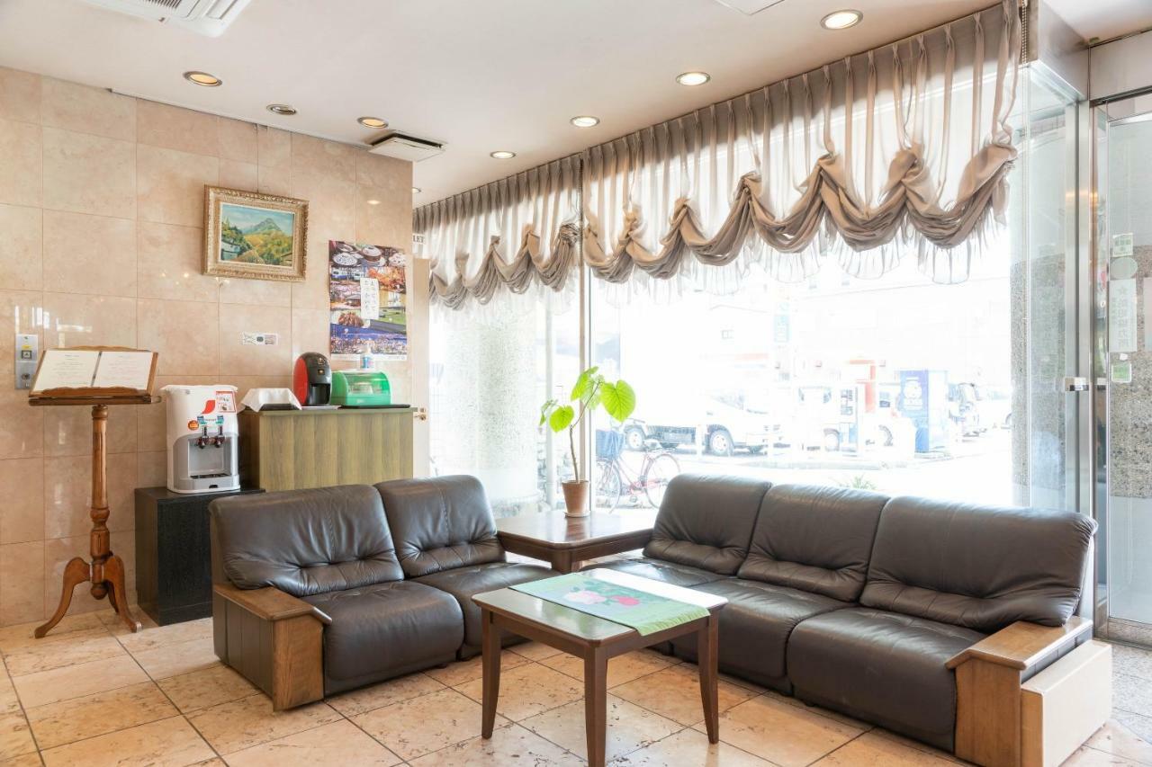 Oyo Business Hotel Nishiura Yokkaichi Exterior foto